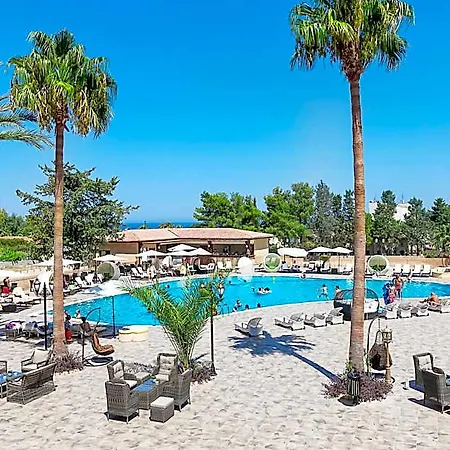 Le Chateau Lambousa Cyprus Hotel